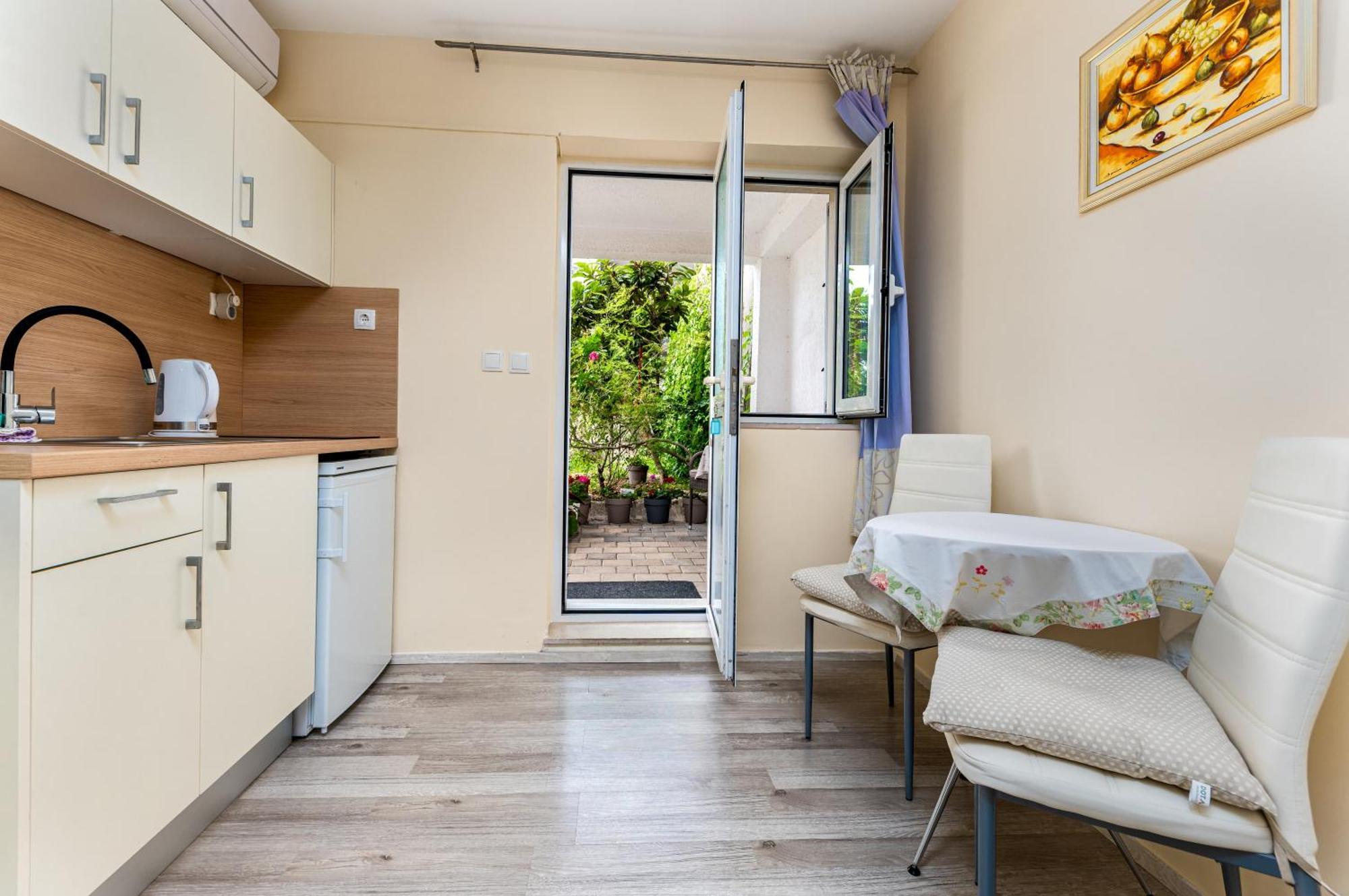 Apartments Gisela Makarska Rum bild