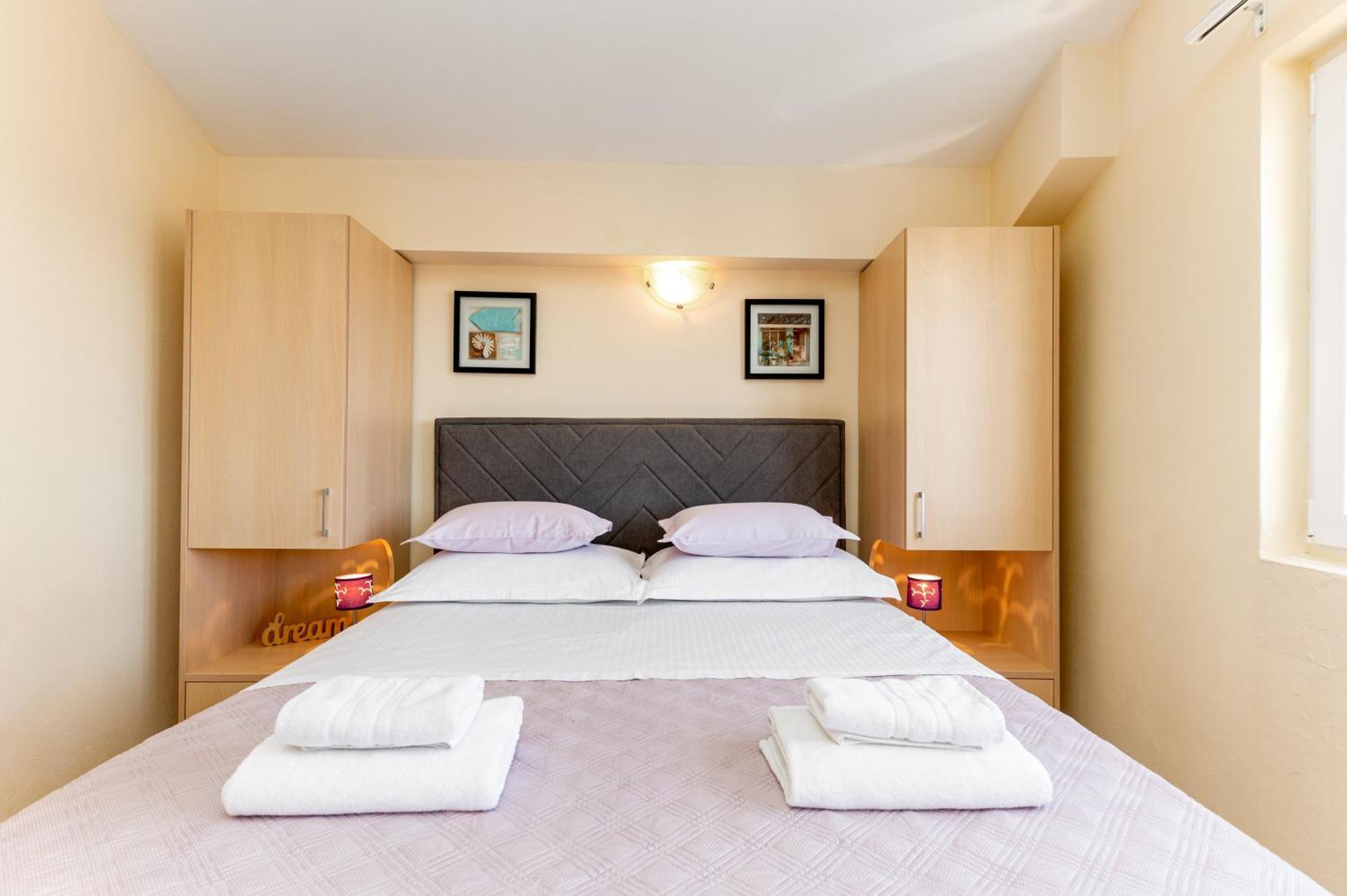 Apartments Gisela Makarska Rum bild